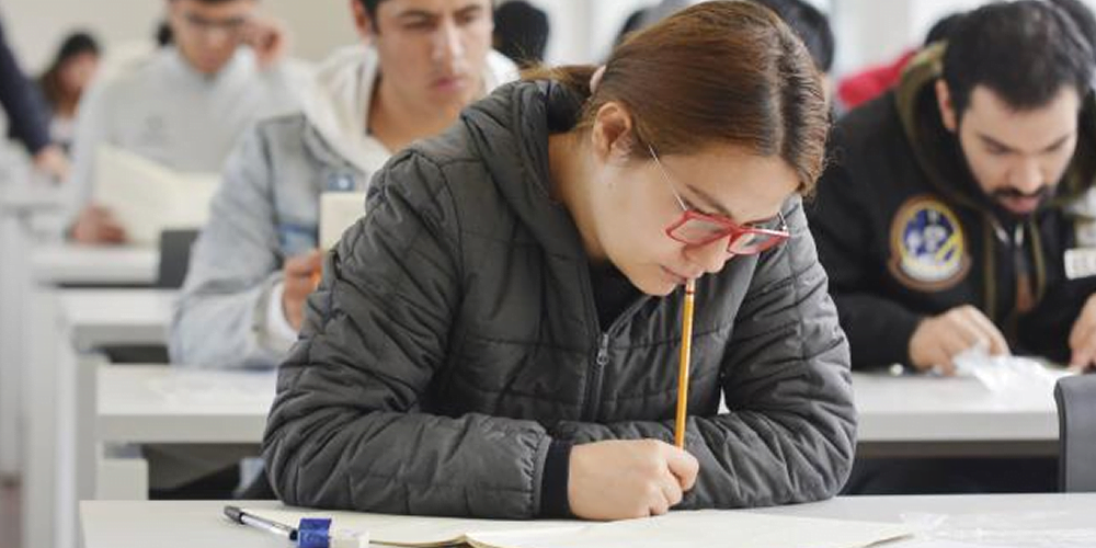 ¿Podrías aprobar el examen de admisión de las mejores universidades del mundo? ¡Demuéstralo!